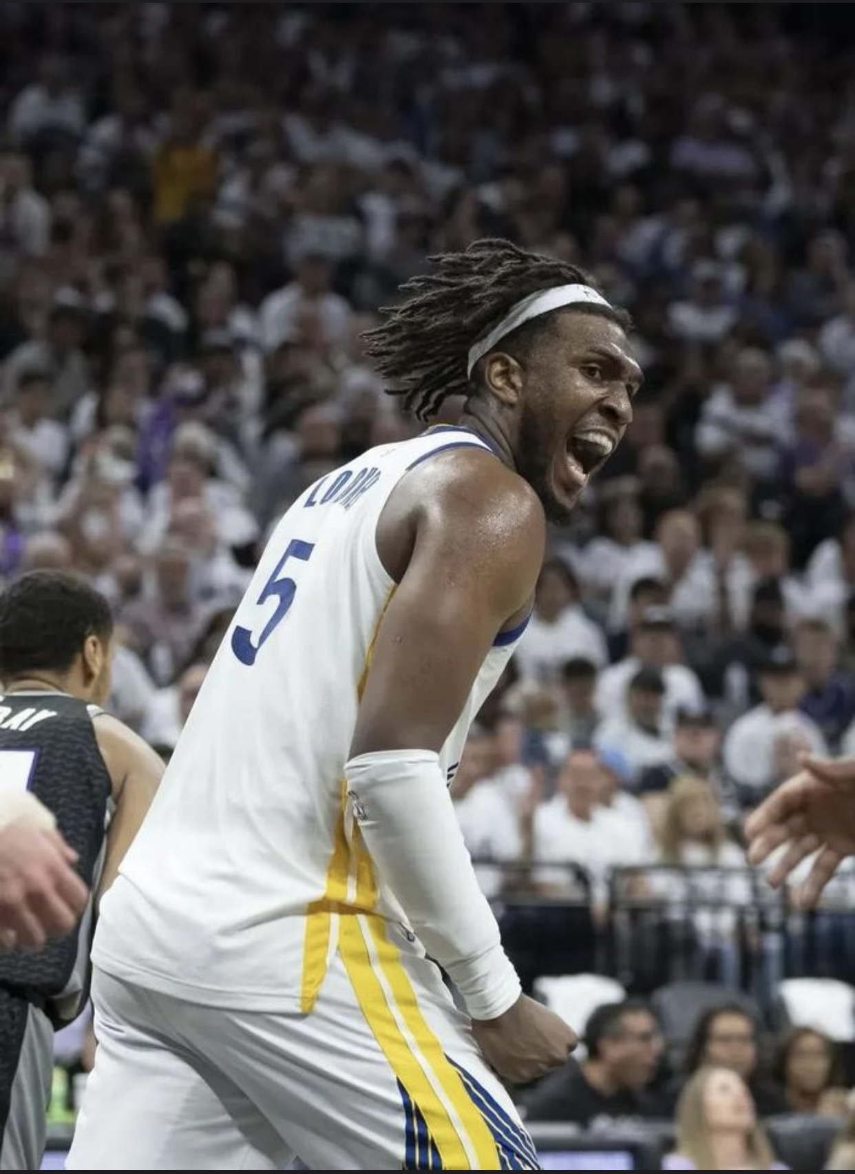 关于关键时刻波特兰开拓者回应争议今晚金州勇士备战中超，这操作让人直呼：广东宏远队长鼓劲备战中超的信息